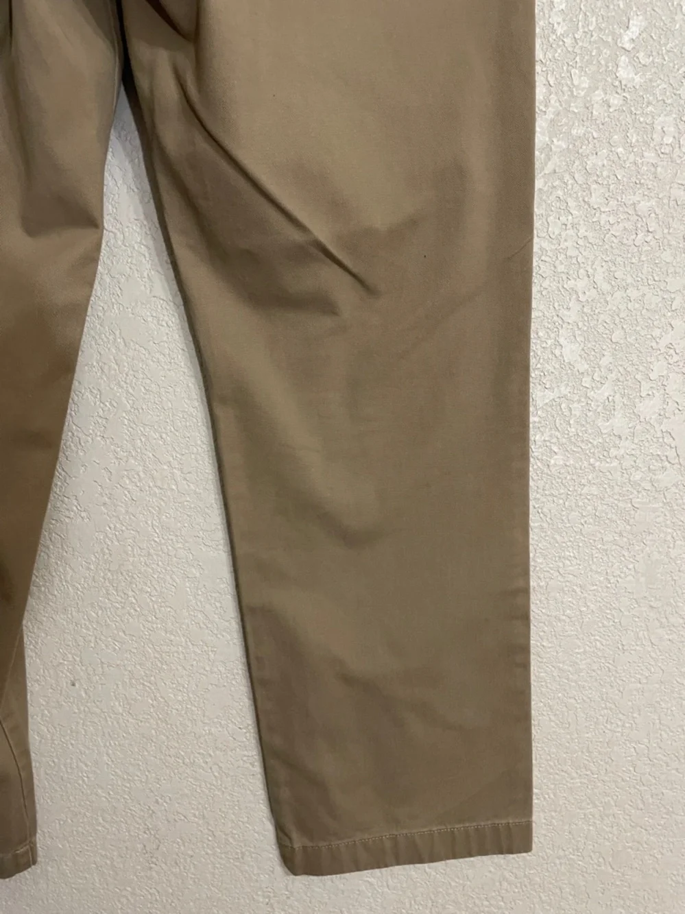 J. Crew Men's Khaki Chino Pants